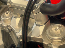 Load image into Gallery viewer, HEIMDALL HANDLEBAR RISERS W/ OFFSET