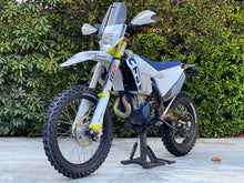Load image into Gallery viewer, BAJAWORX ENDURO WINDSCREEN | HUSQVARNA FE 350/450/501