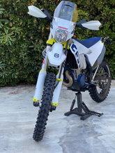 Load image into Gallery viewer, BAJAWORX ENDURO WINDSCREEN | HUSQVARNA FE 350/450/501