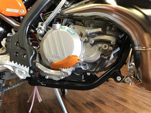 Load image into Gallery viewer, STR MACHINED CLUTCH COVER GUARD FOR KTM 250-300 SX, XC,XCW 2017-2022
