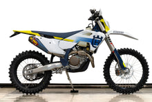 Load image into Gallery viewer, FMF FACTORY 4.1 RCT TITANIUM ANODIZED SILENCER W/CARBON END CAP | KTM