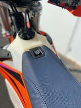 Load image into Gallery viewer, Toolless Seat Thumb Screw