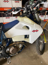Load image into Gallery viewer, IMS FUEL TANK FOR 20-23 HUSQVARNA 20-23 FE